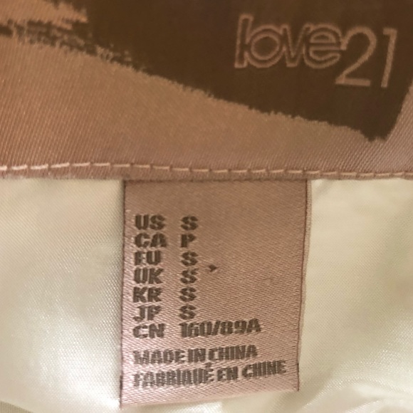 FOREVER 21 Top - Picture 3 of 3